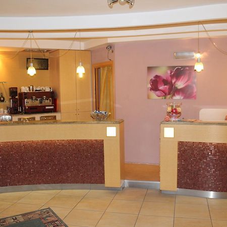 Hotel Oblio Rimini Exterior photo
