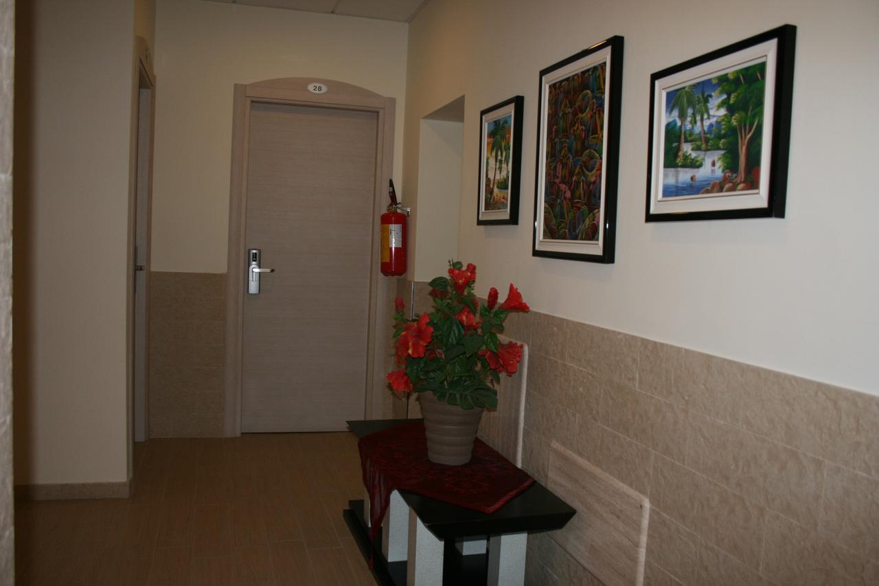 Hotel Oblio Rimini Exterior photo
