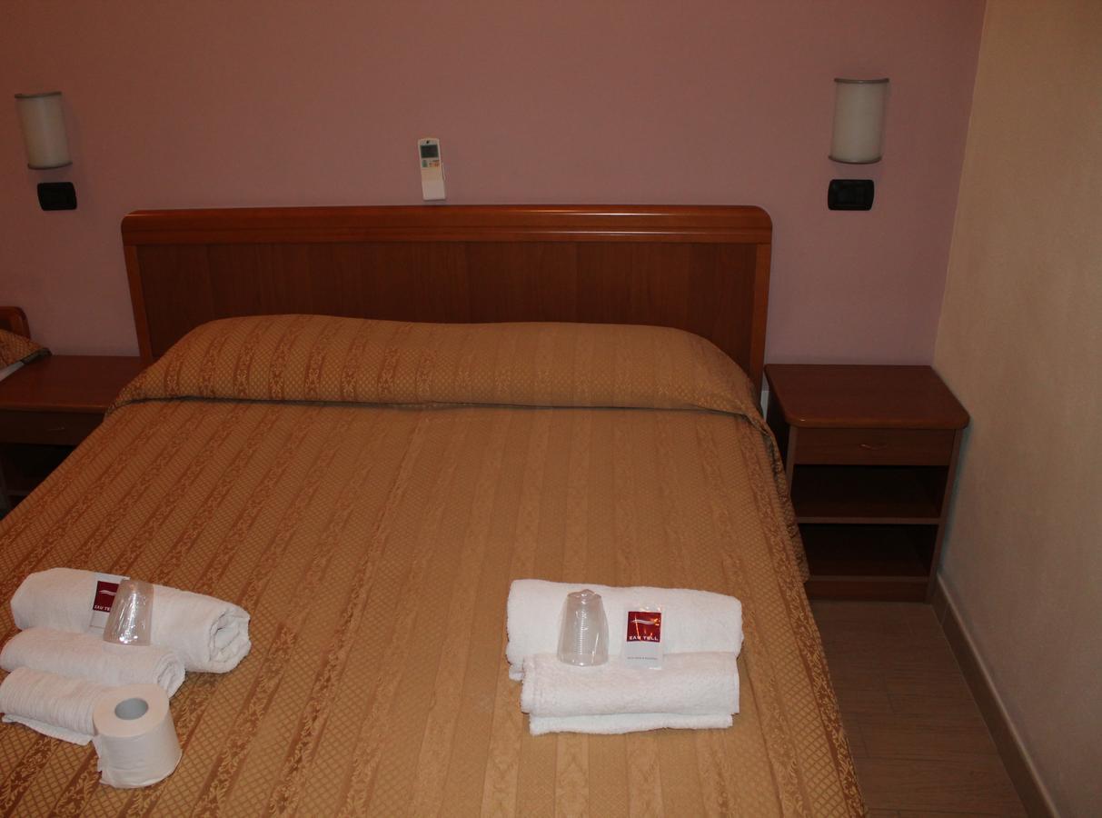 Hotel Oblio Rimini Exterior photo
